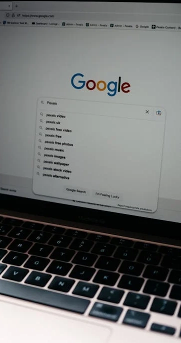 Google search screen showing Pexels suggestions.